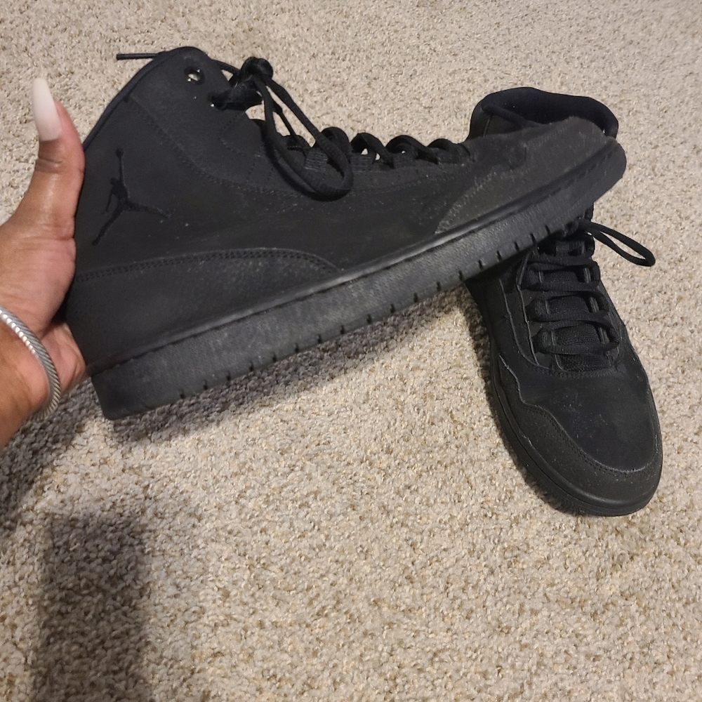 Men Black Jordan Executive Size 10.5